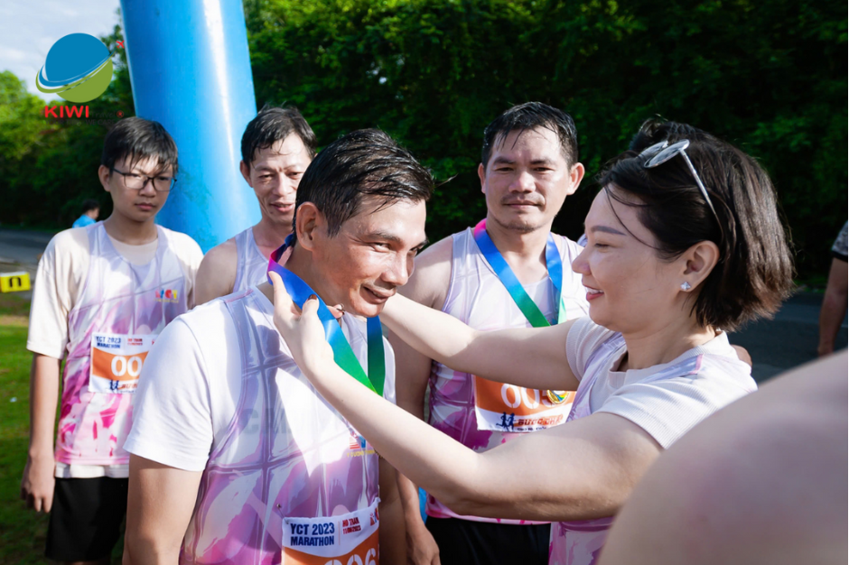 Marathon: Khám Phá Sức Khỏe và Tinh Thần Đoàn Kết Cùng Kiwi Travel