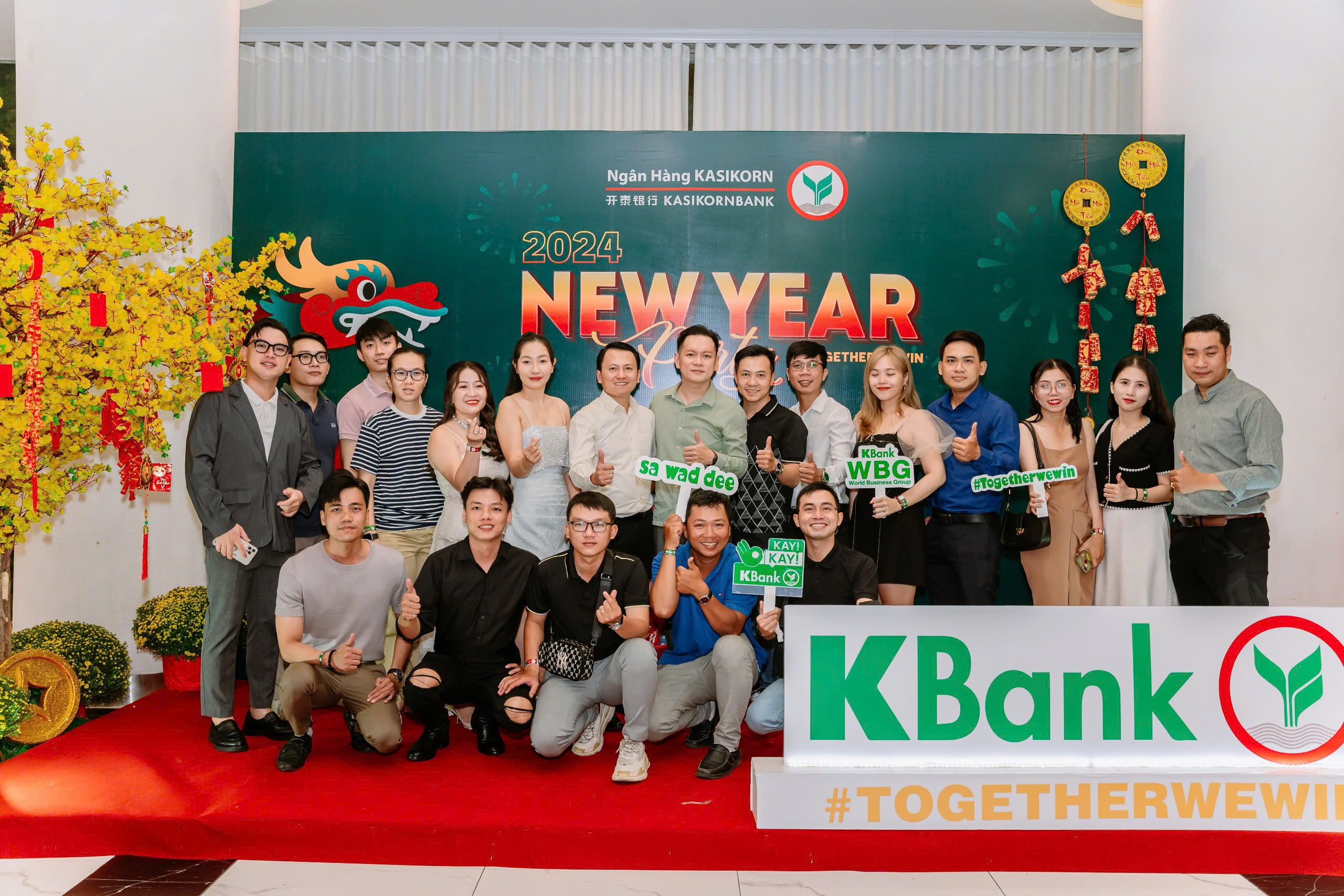 Year End Party là gì? Ý nghĩa của Year End Party và cách tổ chức tiệc tất niên 2024 ấn tượng