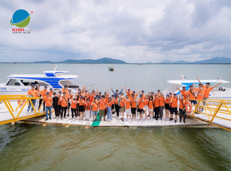 VŨNG TÀU - BIỂN XANH VẪY GỌI