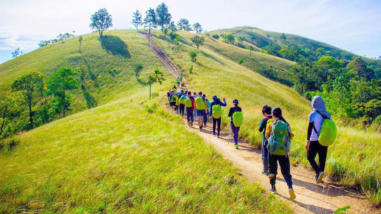 Team Building kết hợp Trekking -  giải pháp cho một chuyến đi độc đáo và gắn kết