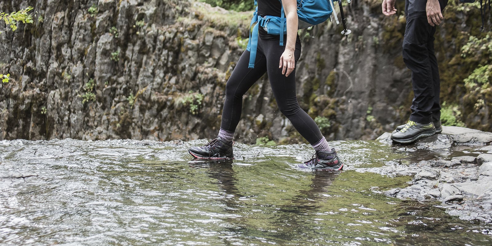Top 10 vật dụng cần thiết khi đi trekking - nhất định phải bỏ túi